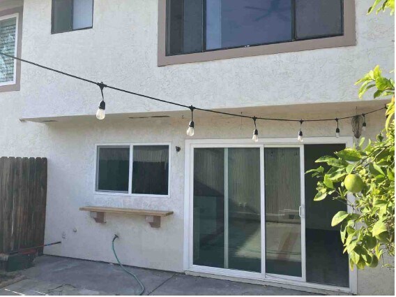 Building Photo - 2746 Via Tulipan