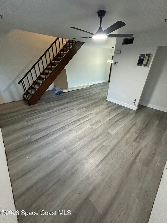 Building Photo - 7801 Maplewood Dr