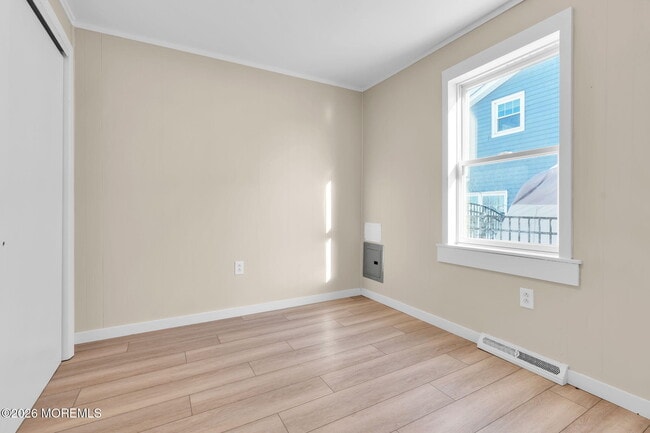 Building Photo - 94 Maplewood Ave