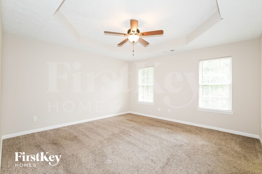 Building Photo - 130 Macadamia Ct