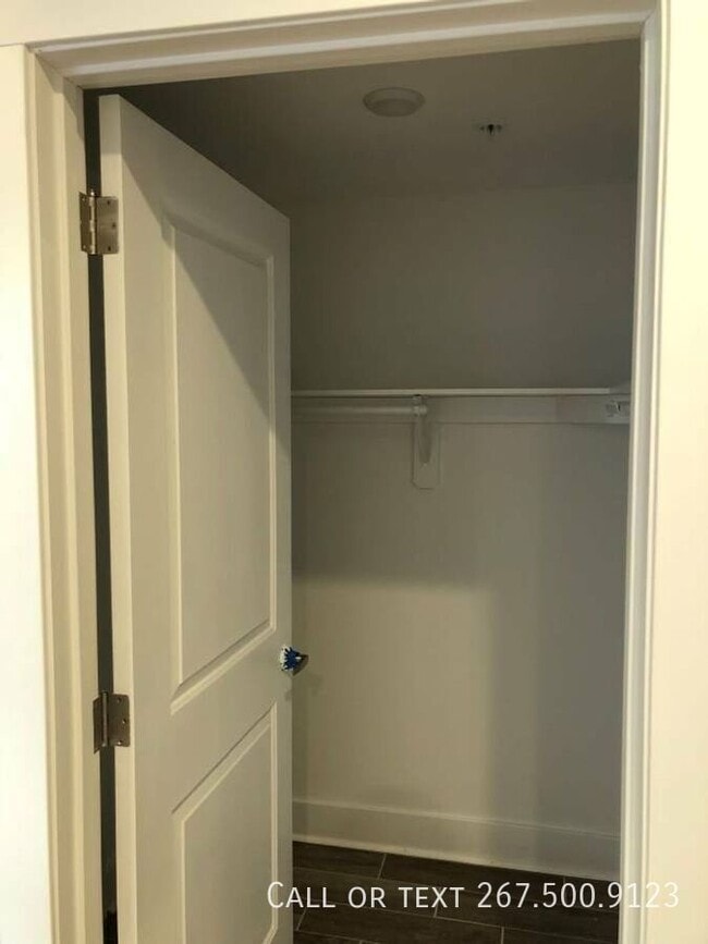 Building Photo - 1417 N Franklin St