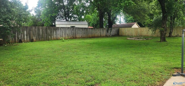Building Photo - 1006 Wood Cir