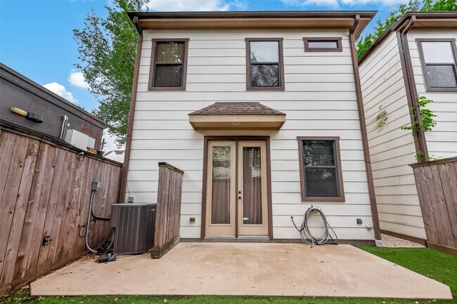 Building Photo - 4204 Eli St