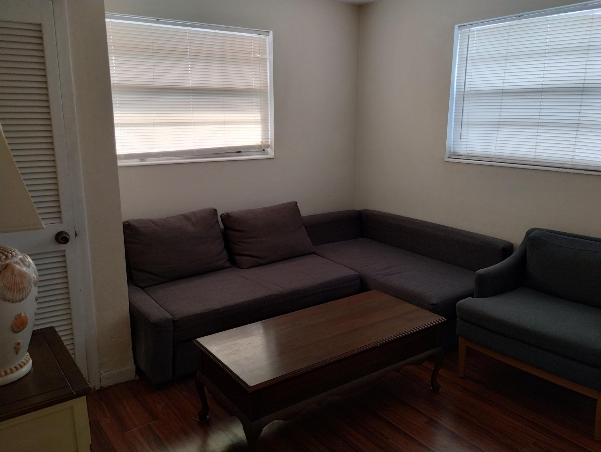 Building Photo - 401 Monroe Ave