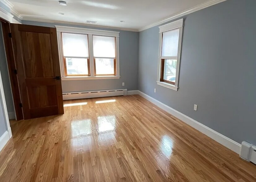 Building Photo - 46 Gerrish St