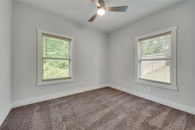 Building Photo - 1212 W Elm St