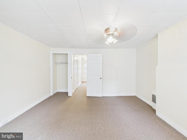 Building Photo - 1825 Carlton St