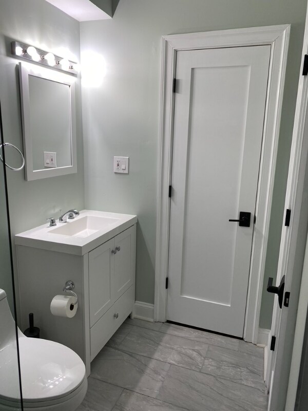 Building Photo - 2044 Great Falls St