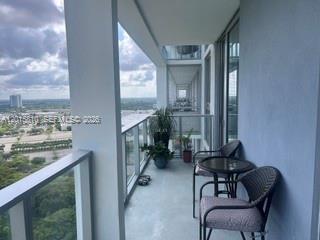 Building Photo - 2000 Metropica Wy