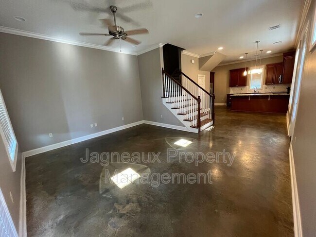 Building Photo - 114 Hargrave Dr