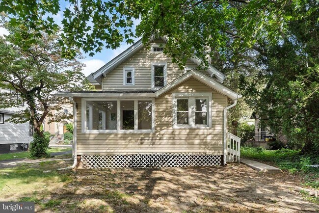 Building Photo - 4 E Haddon Ave