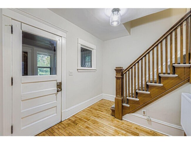 Building Photo - 2939 Russell Ave N