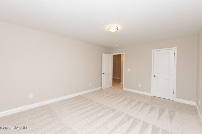 Building Photo - 190 Coastline Cir