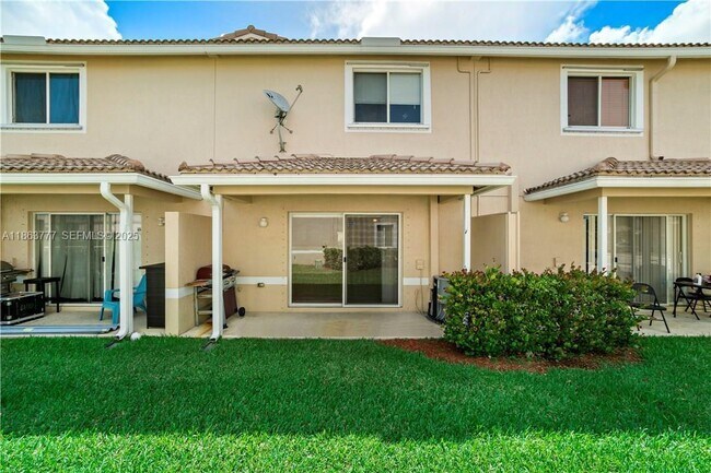 Building Photo - 5905 Abbey Rd