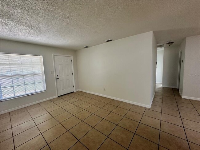 Building Photo - 4072 Kirkland Blvd