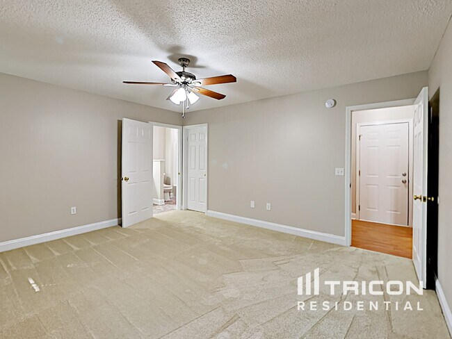 Building Photo - 657 Beavers Cove Ln NW