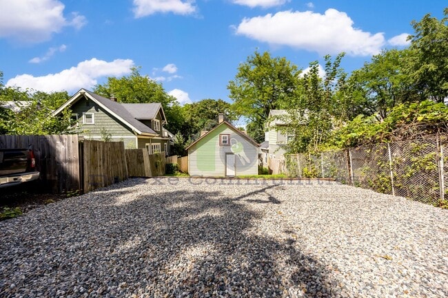 Building Photo - 62 Quimby St NE