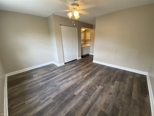 Building Photo - 2 br, 2.5 bath Townhome - Avery Close