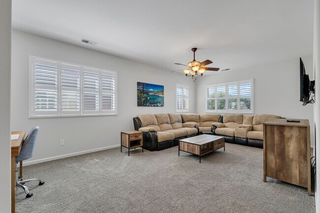 Building Photo - 10459 Summershade Ln