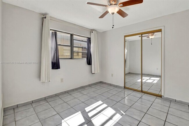 Building Photo - 4021 Indian Creek Dr