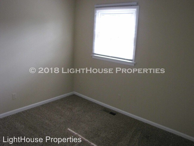Building Photo - 3 br, 1.5 bath House - 103 Holmes Circle