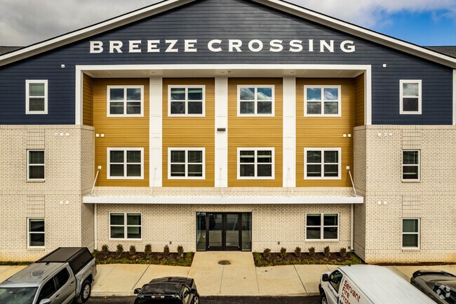 Building Photo - Breeze Crossing