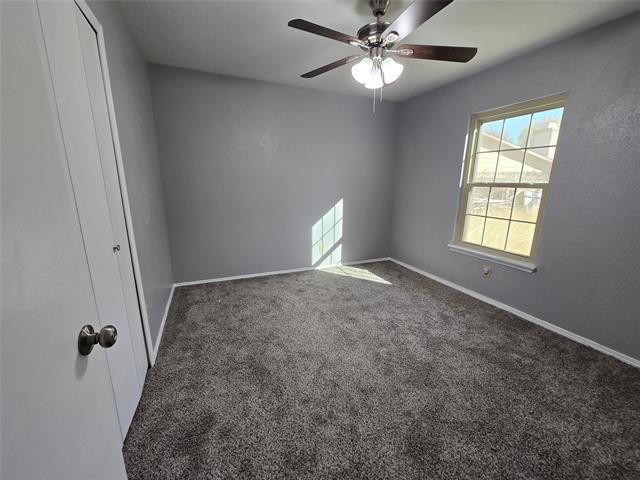 Building Photo - 5216 Kemp Dr