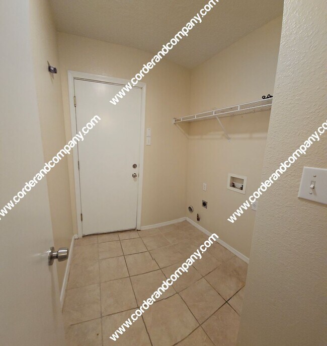 Building Photo - COMING SOON! Nice 3 Bedroom, 1.5 Bathroom, 2 Car Garage and 1,070 Sq Ft. Home.