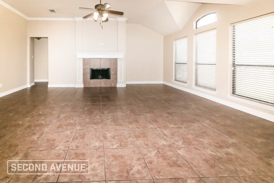 Building Photo - 6638 Cousteau Ln