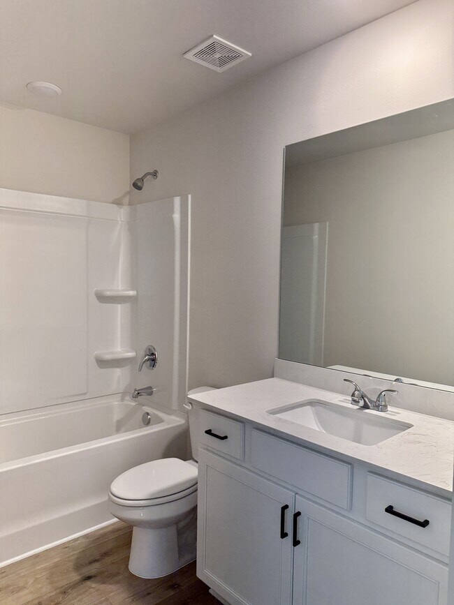 Building Photo - 401 Fox Crk Dr