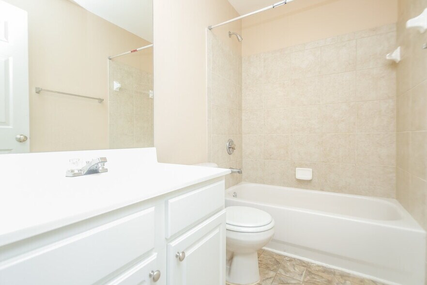Building Photo - 8855 Grappe Trace