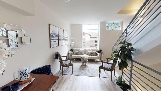 Building Photo - 1406 N 95th St