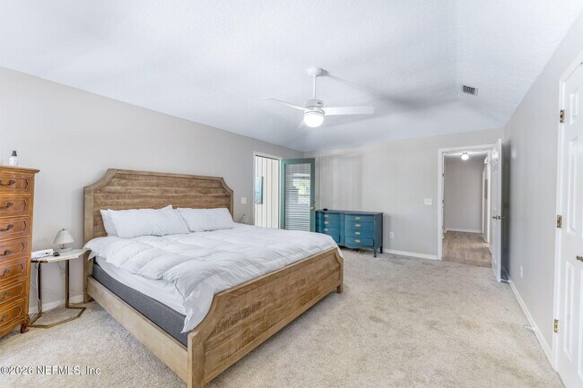 Building Photo - 4340 Blue Heron Dr