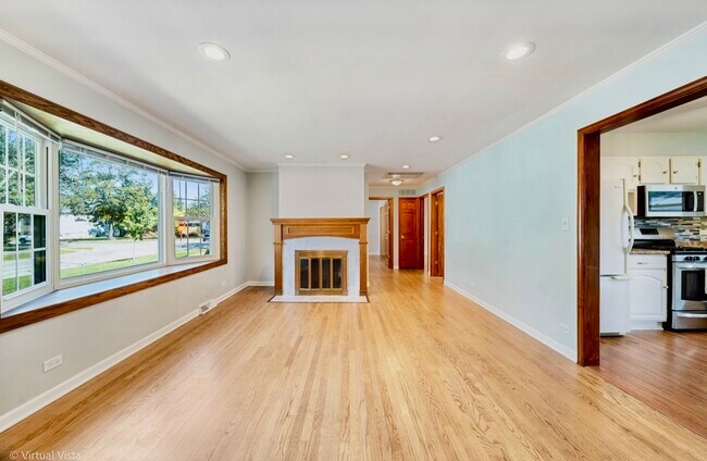 Building Photo - 509 Gierz St