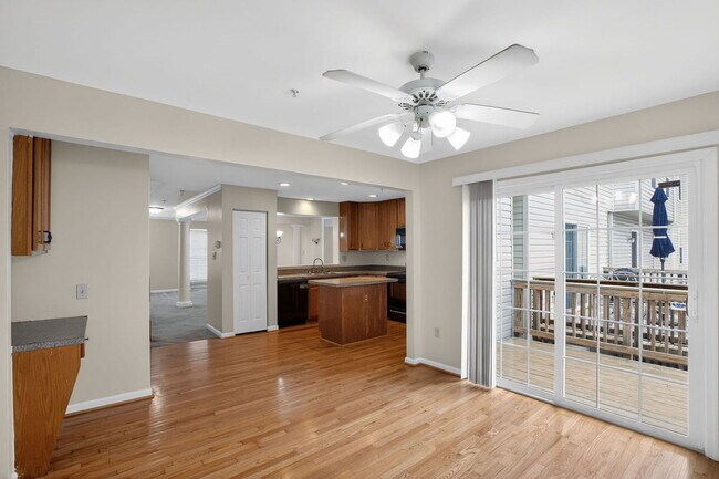 Building Photo - 9880 Moffit Pl