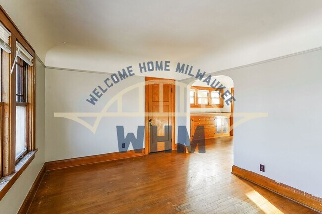 Building Photo - 3021 N 61st St