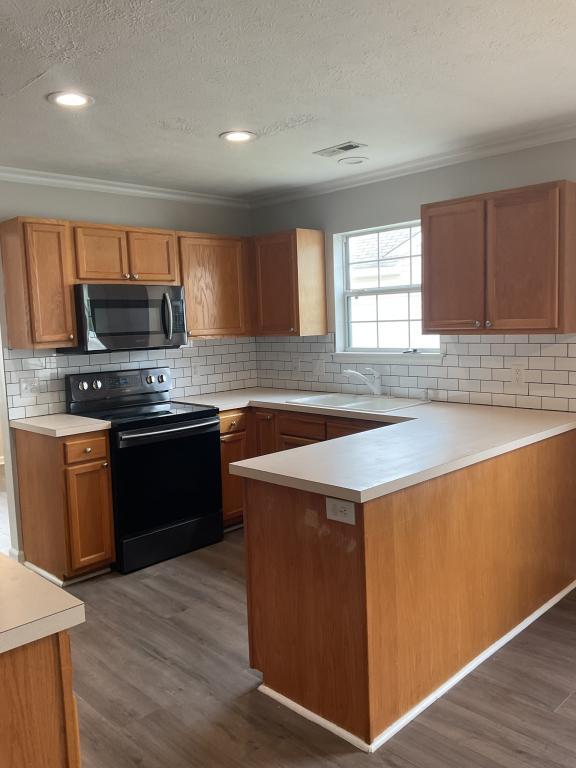 Building Photo - 347 Thistle Ln