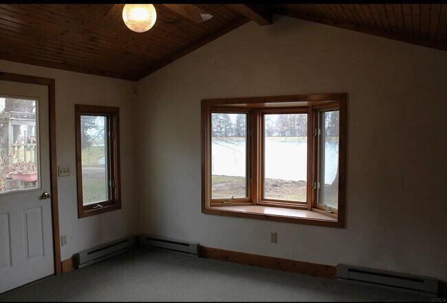 Building Photo - 15601 Bull Rapids Rd