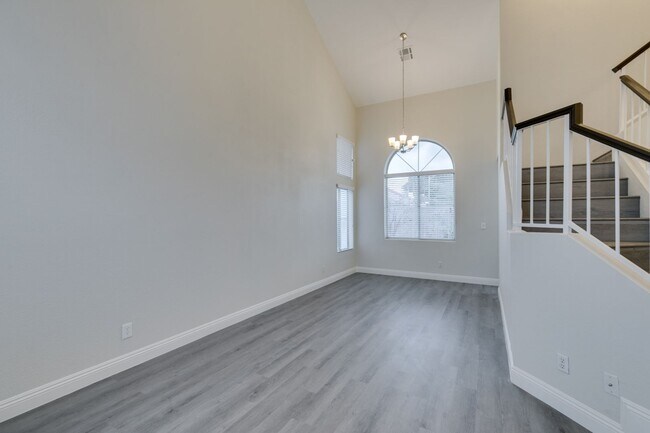Building Photo - 1738 Toltec Cir