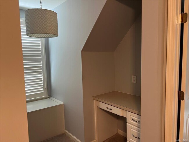 Building Photo - 2230 Wyndgate Dr