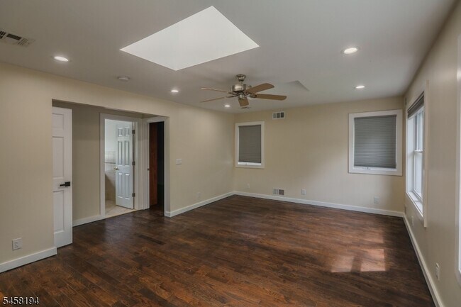 Building Photo - 22 Bryant Dr
