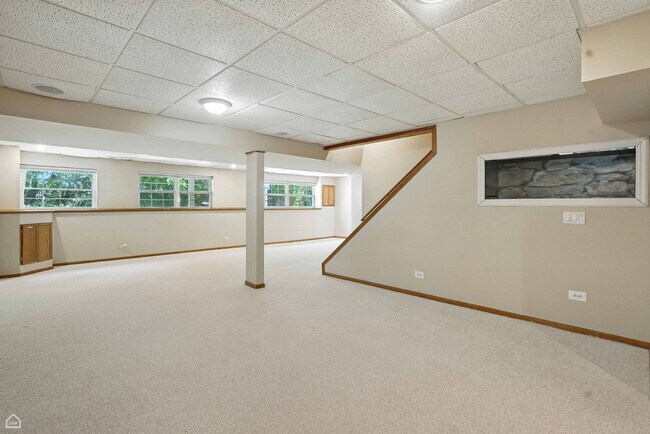 Building Photo - 223 Mistwood Ln