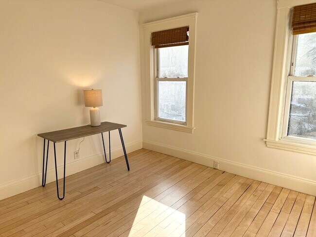 Building Photo - 86 Fairmont St