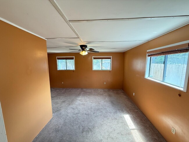 Building Photo - 1226 148th Ave