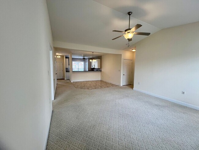 Building Photo - 2 Bedroom Townhouse in Campbell County