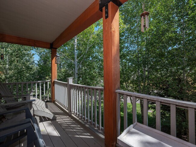 Building Photo - 7552 Mountain Laurel Dr