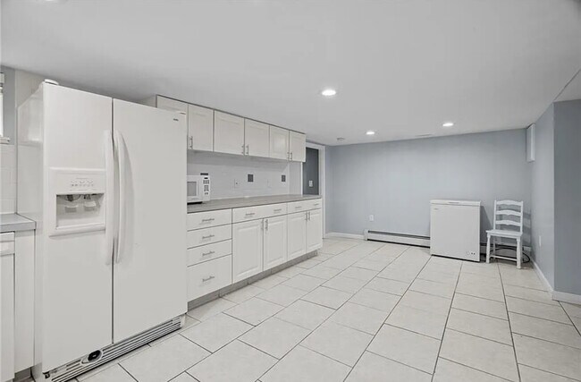 Building Photo - 45 Dewey Ave