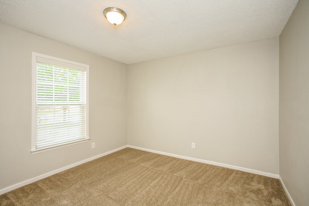 Building Photo - 14384 Black Farm Dr