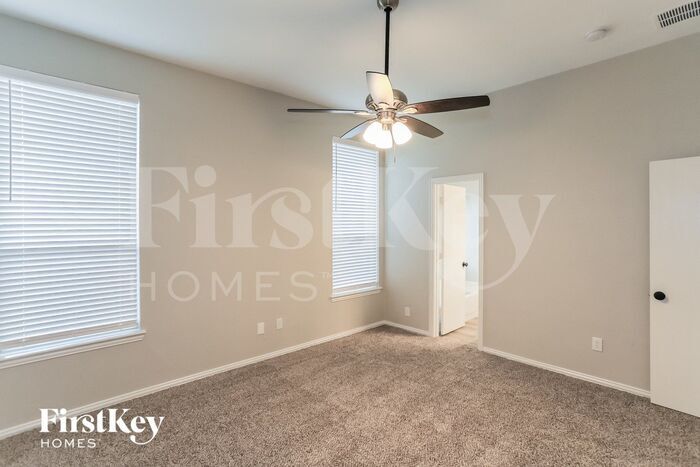 Building Photo - 1026 Palomino Dr