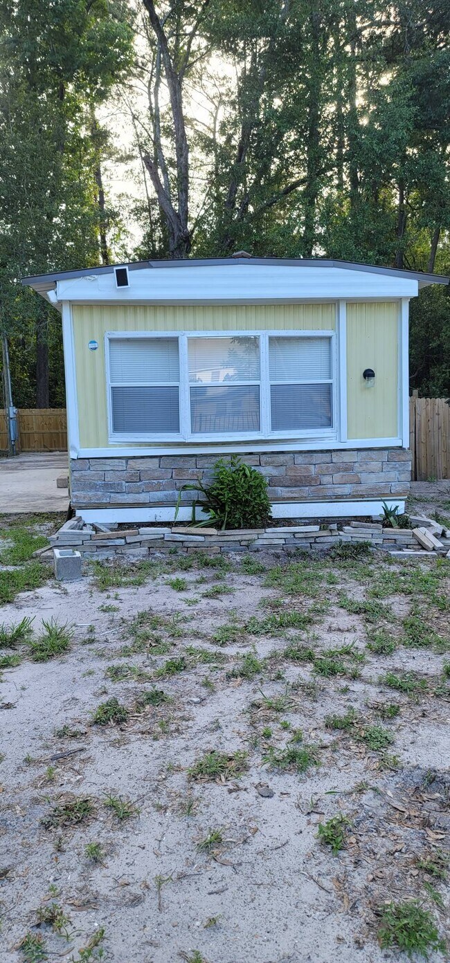 Building Photo - 9660 Valerie St